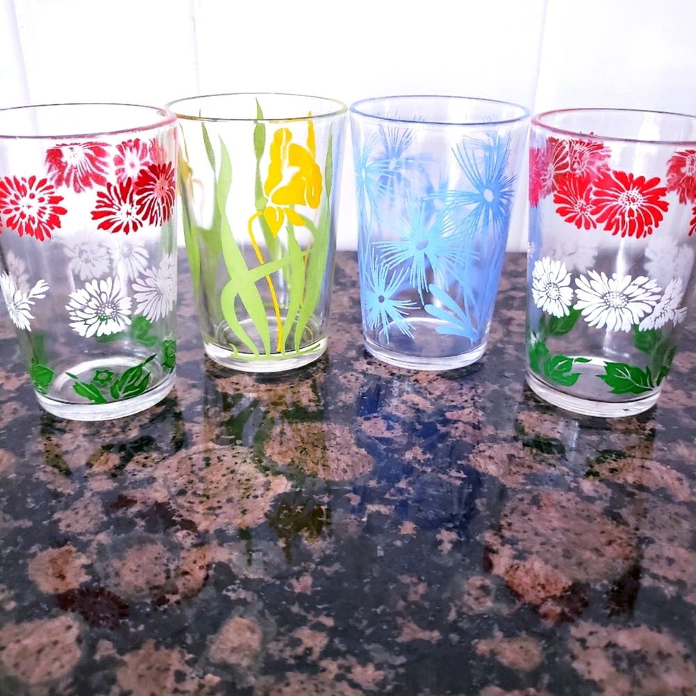 Four Vintage Retro Floral Juice Glasses